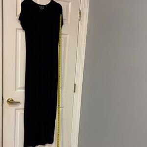Finity Versatile Black Maxi Dress